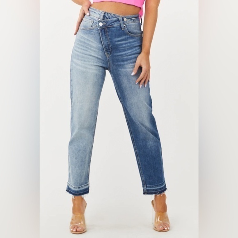 Risen Crossover Two Toned jeans size 27 ankle straight